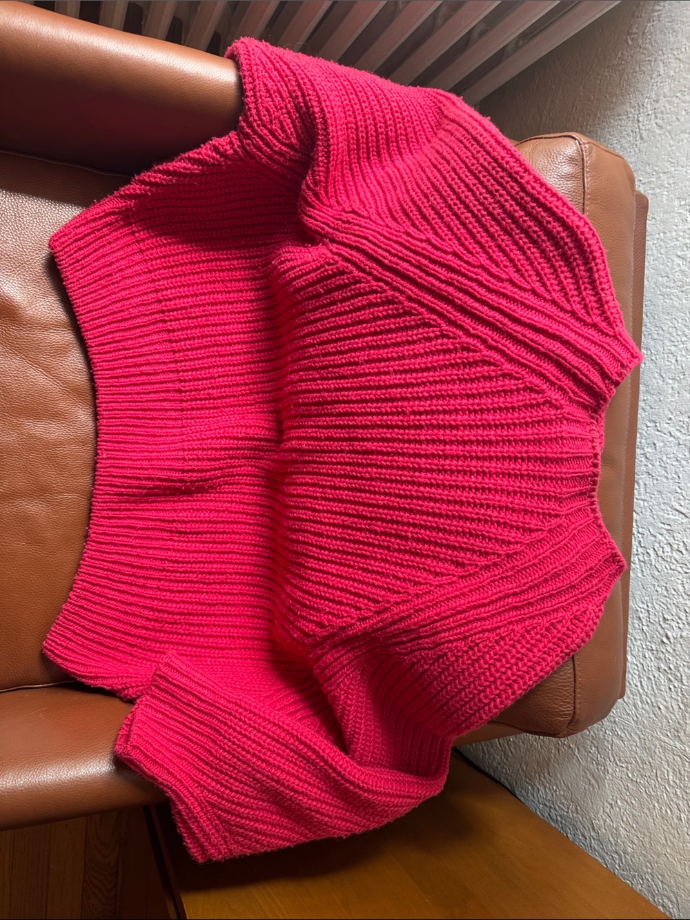 Babaa red Pink Ribbed Crewneck Sweater